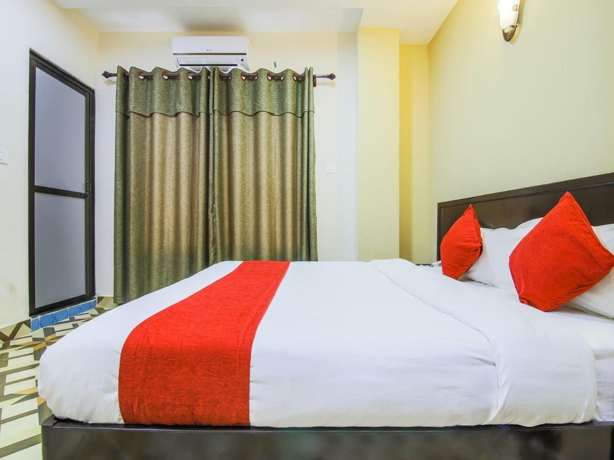 Oyo 315 Aadarsha Inn Rummindei Ngoại thất bức ảnh