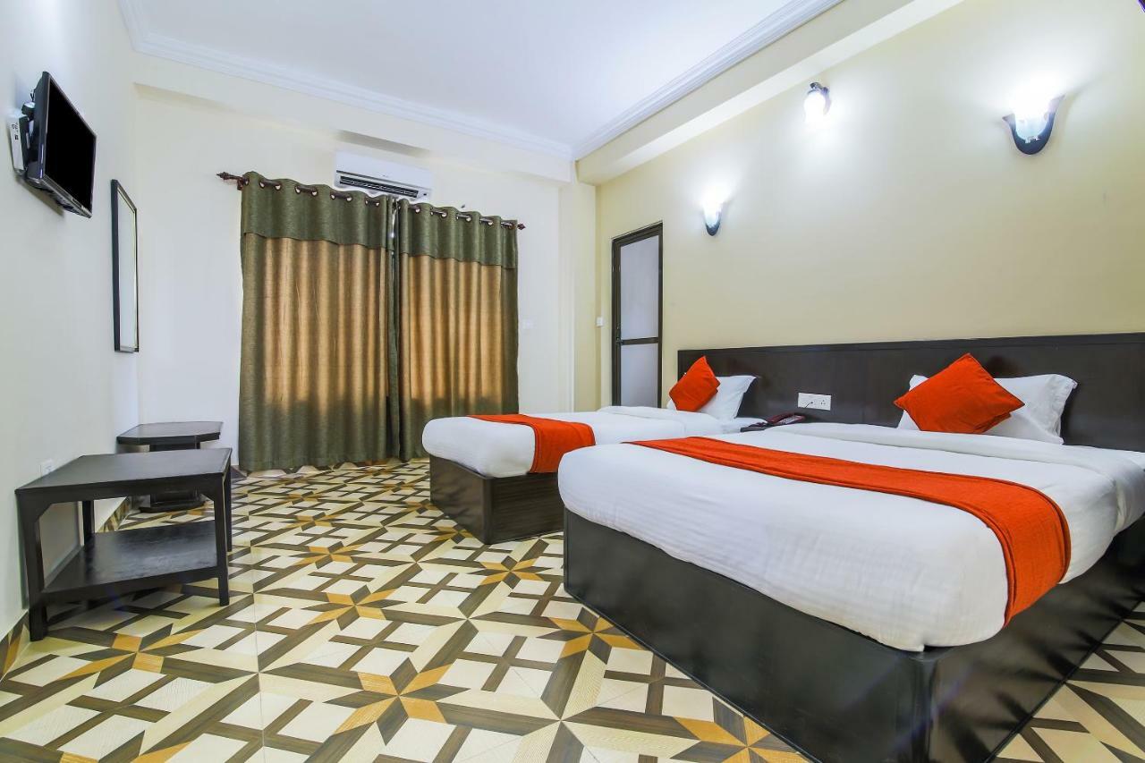 Oyo 315 Aadarsha Inn Rummindei Ngoại thất bức ảnh